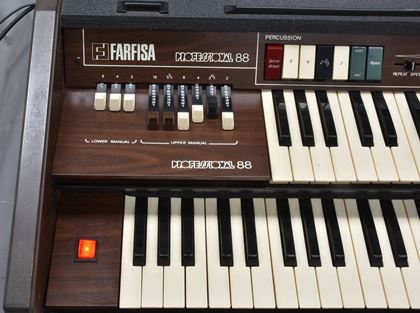 Farfisa-Professional 88R maybe needing TLC